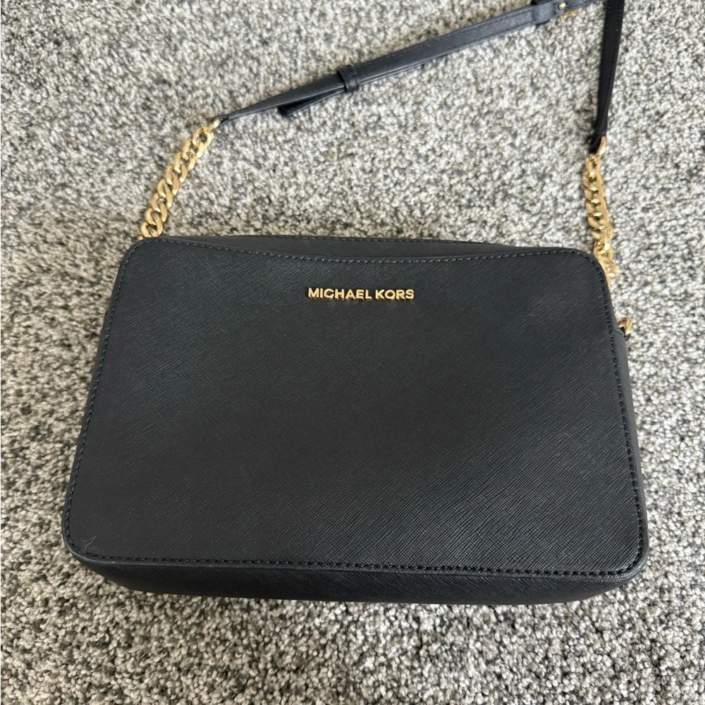 Michael Kors Black and Gold Crossbody Bag - Picture 2 of 5